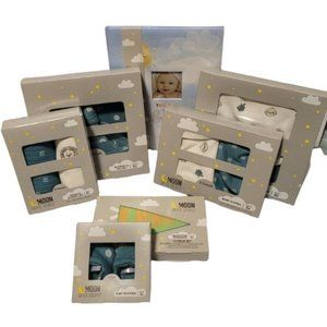 Moon and Stars 7PC Gift Set - Baby Boy Bundle in a Box